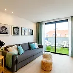 Luxury Penthouse With Jacuzzi La Strada Apartmán
