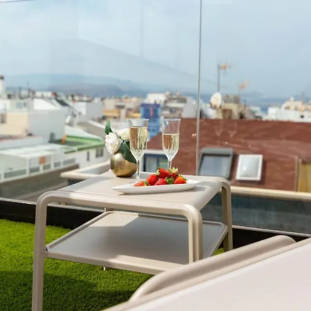 Luxury Penthouse With Jacuzzi La Strada Apartment *